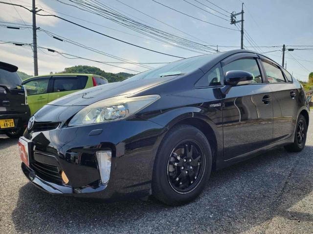 Toyota PRIUS 2014 — фото автомобиля 1