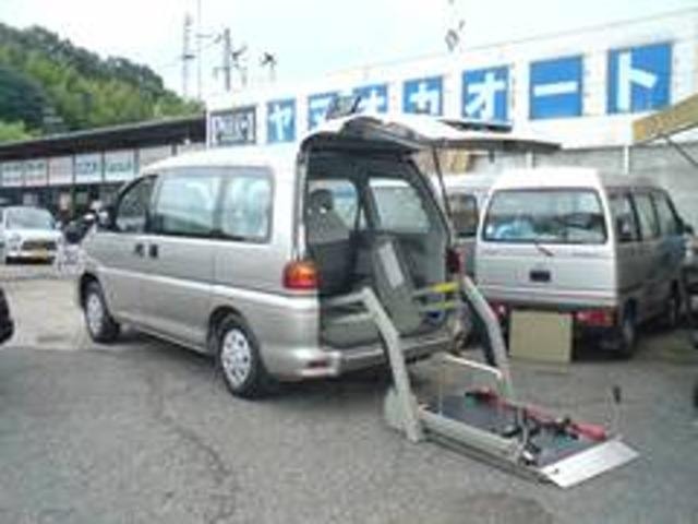Mitsubishi DELICA SPACE GEAR 1999 — фото автомобиля