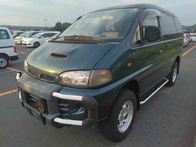 Mitsubishi DELICA SPACE GEAR 1997 — фото автомобиля