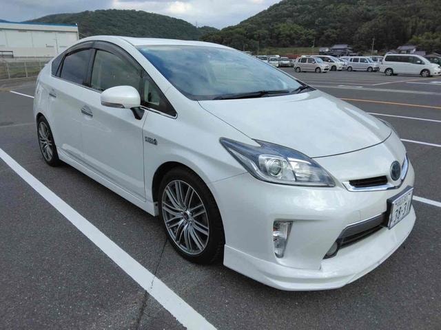 Toyota PRIUS PHV 2012 — фото автомобиля