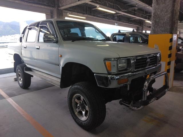 Toyota HILUX 1996 — фото автомобиля