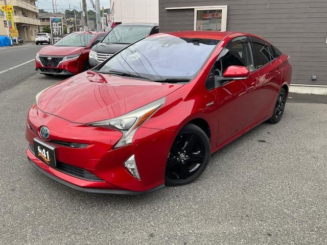 Toyota PRIUS 2016 — фото автомобиля 1