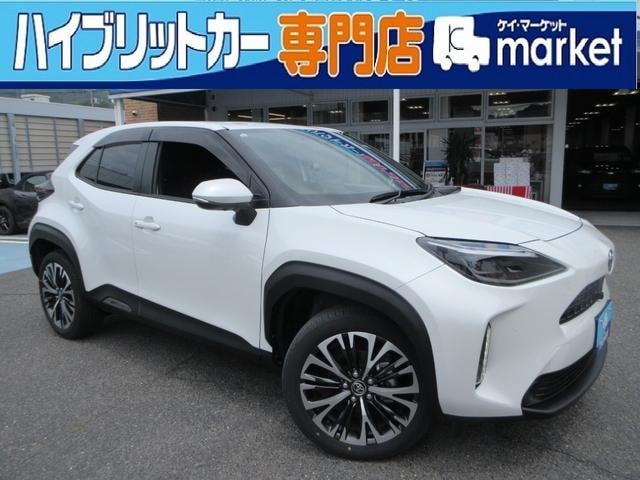Toyota YARIS CROSS 2023 — фото автомобиля