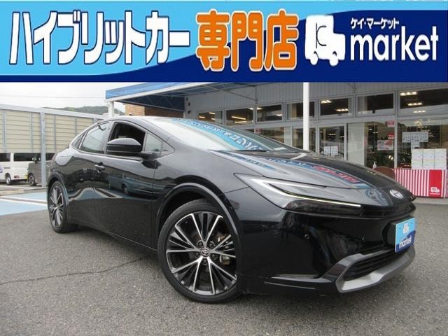 Toyota PRIUS 2023 — фото автомобиля 1