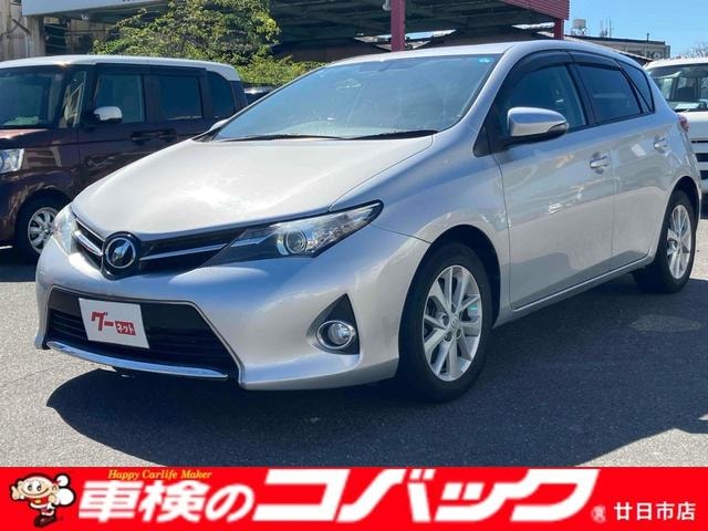 Toyota AURIS 2013 — фото автомобиля