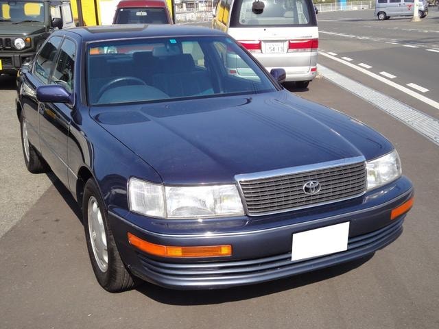 Toyota CELSIOR 1992 — фото автомобиля 1