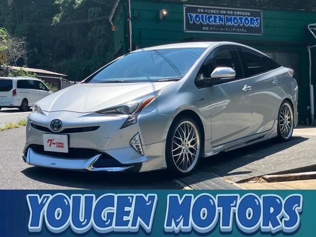 Toyota PRIUS 2016 — фото автомобиля 1