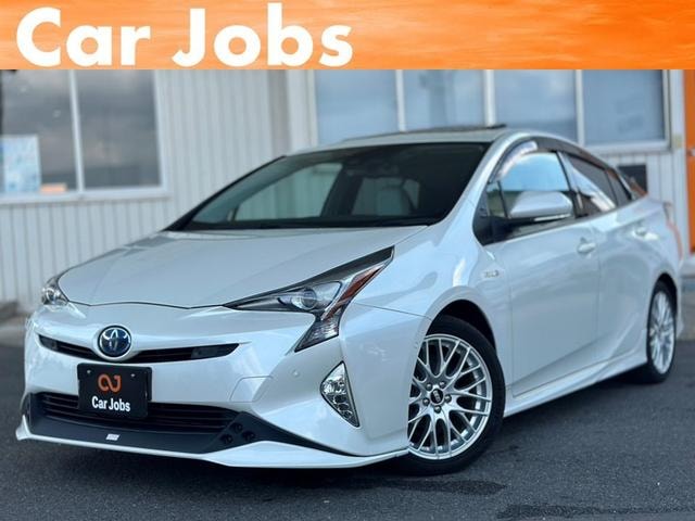 Toyota PRIUS 2017 — фото автомобиля 1