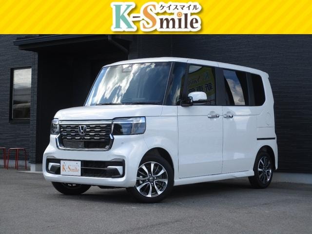 Honda N-BOX CUSTOM 2026 — фото автомобиля 1