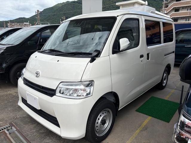 Toyota TOWNACE VAN 2023 — фото автомобиля 1