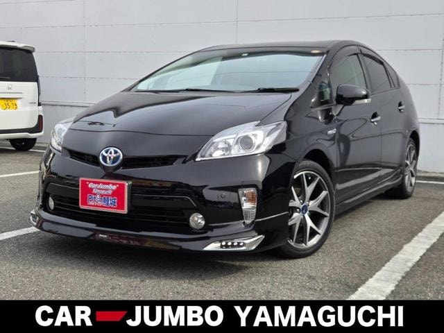 Toyota PRIUS 2013 — фото автомобиля 1
