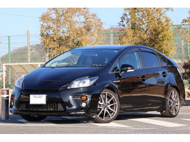 Toyota PRIUS 2013 — фото автомобиля 1