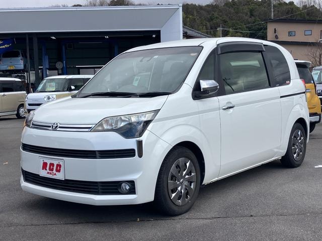 Toyota SPADE 2017 — фото автомобиля 1