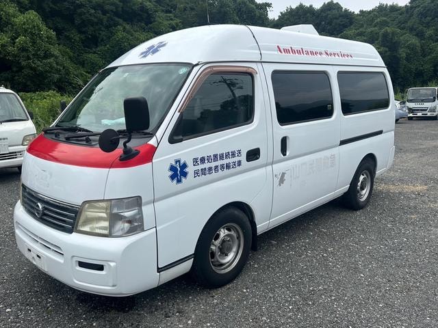 Nissan CARAVAN 2004 — фото автомобиля 1