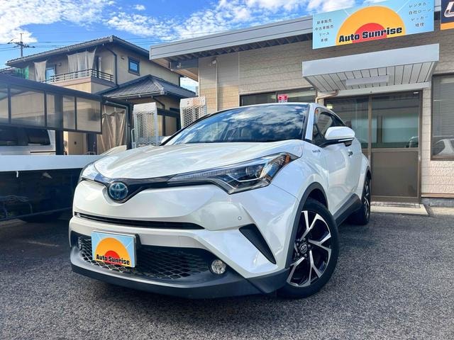 Toyota C-HR 2017 — фото автомобиля 1