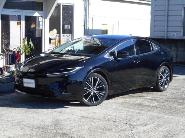 Toyota PRIUS 2023 — фото автомобиля