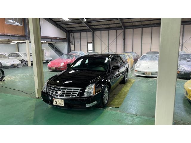 Cadillac DTS 2007 — фото автомобиля 1