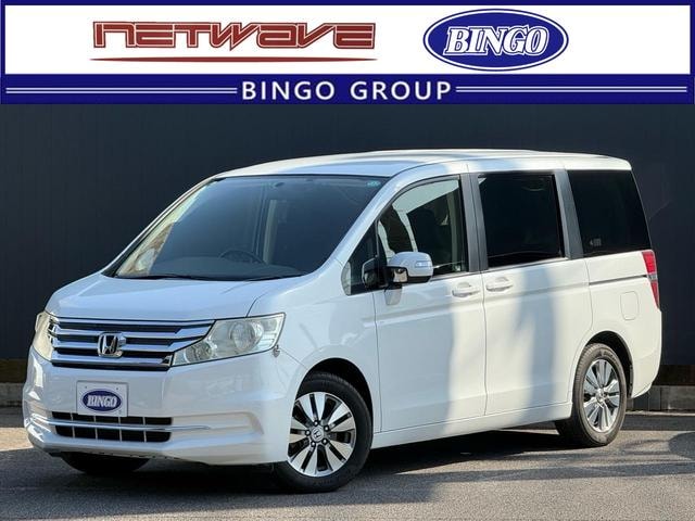 Honda STEPWAGON 2013 — фото автомобиля