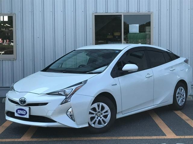 Toyota PRIUS 2017 — фото автомобиля 1