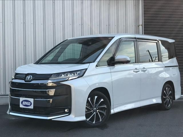 Toyota NOAH 2026 — фото автомобиля 1