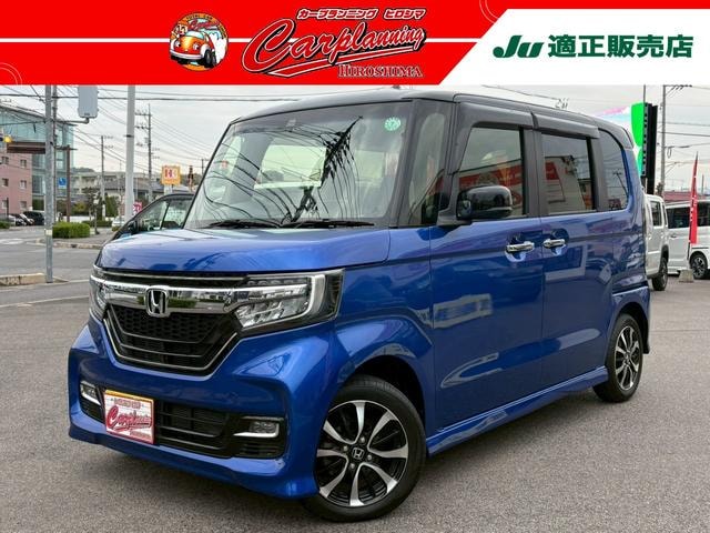Honda N-BOX CUSTOM 2017 — фото автомобиля 1