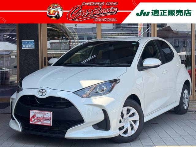 Toyota YARIS 2021 — фото автомобиля