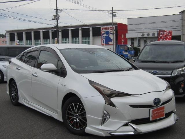 Toyota PRIUS 2016 — фото автомобиля 1