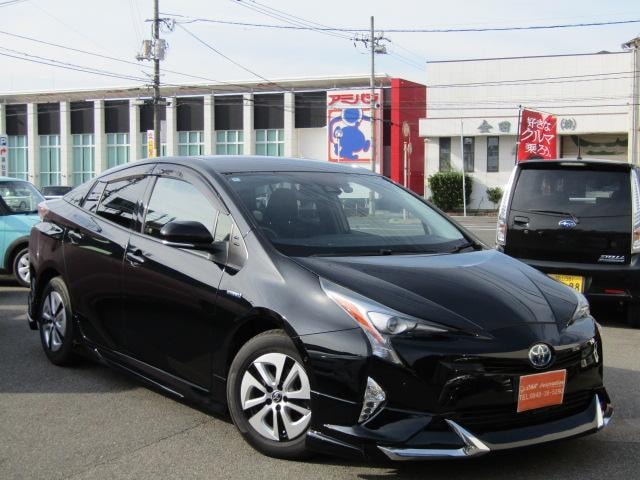 Toyota PRIUS 2016 — фото автомобиля 1