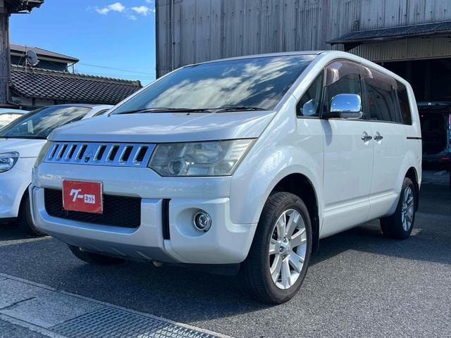 Mitsubishi DELICA D:5 2011 — фото автомобиля