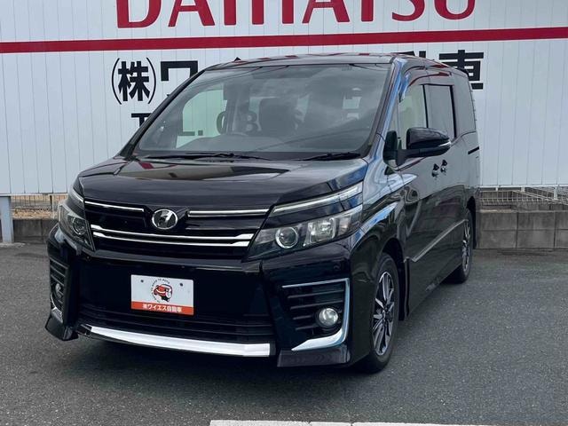 Toyota VOXY 2014 — фото автомобиля 1