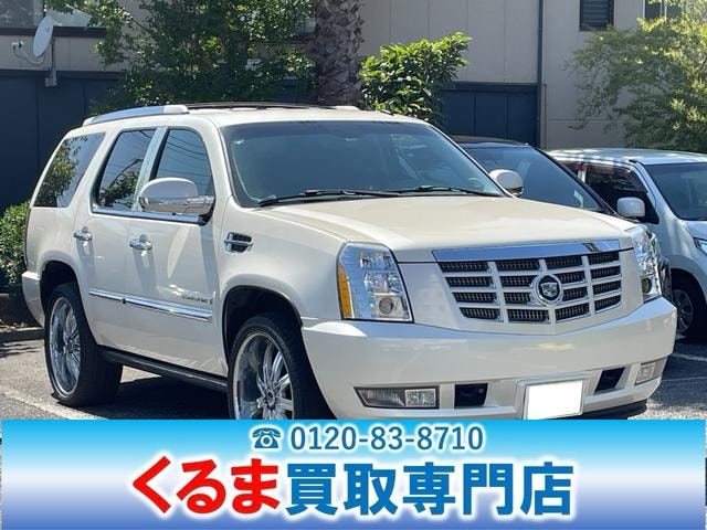 Cadillac ESCALADE  — фото автомобиля 1
