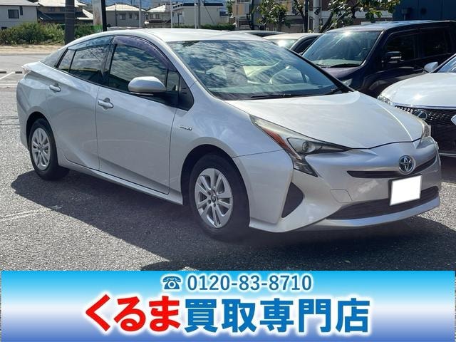 Toyota PRIUS 2016 — фото автомобиля 1
