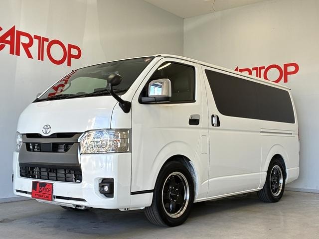 Toyota HIACE VAN 2025 — фото автомобиля