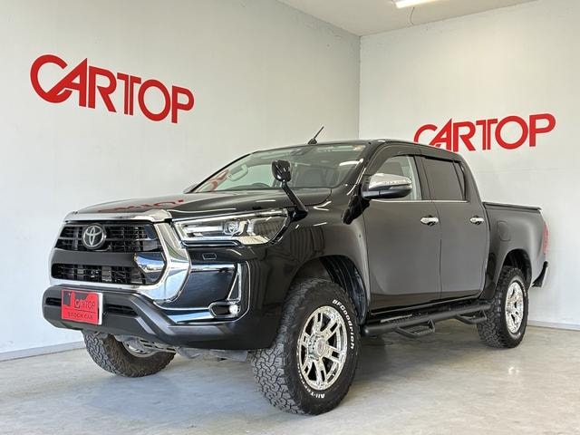 Toyota HILUX 2021 — фото автомобиля