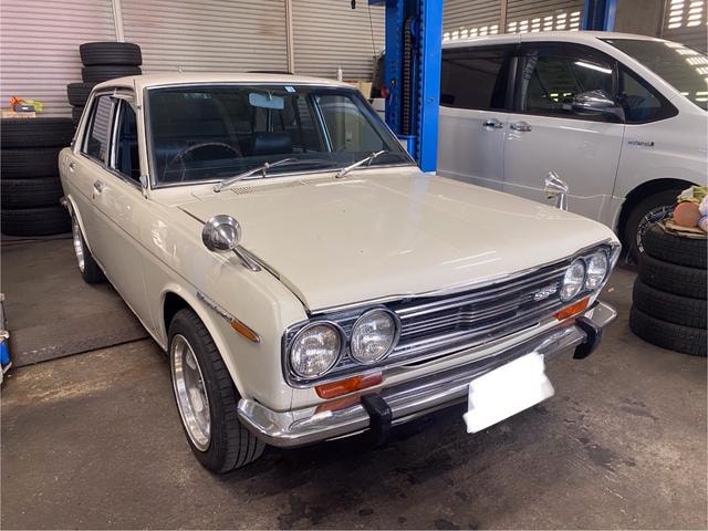 Nissan BLUEBIRD 1971 — фото автомобиля 1