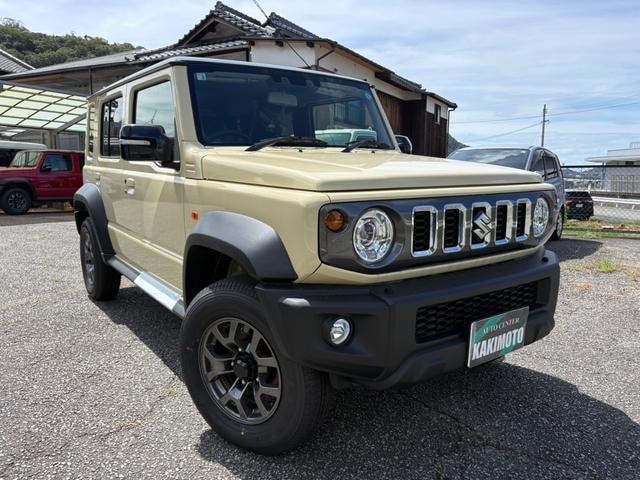 Suzuki JIMNY NOMADE 2026 — фото автомобиля