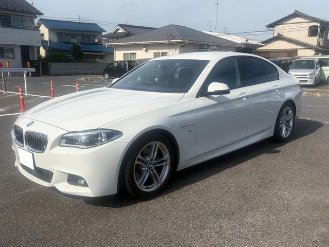 Bmw 5 SERIES 2015 — фото автомобиля 1