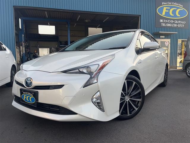 Toyota PRIUS 2016 — фото автомобиля 1