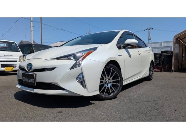 Toyota PRIUS 2016 — фото автомобиля 1