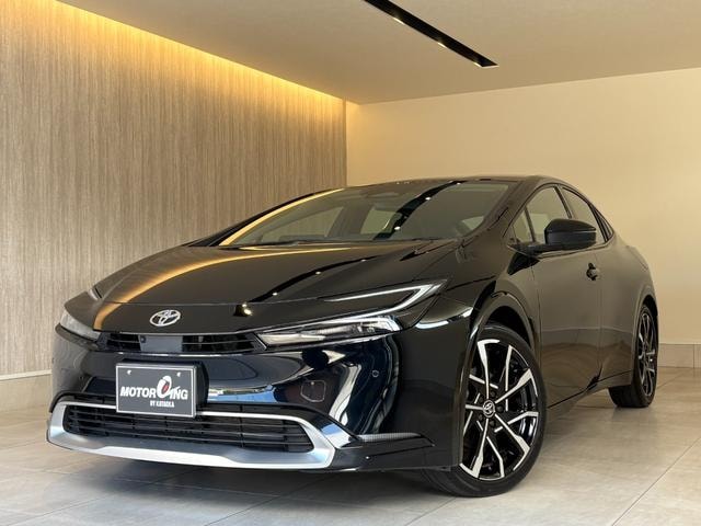 Toyota PRIUS 2024 — фото автомобиля 1