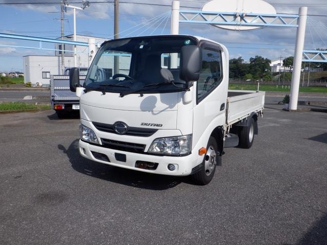 Hino DUTRO 2017 — фото автомобиля 1