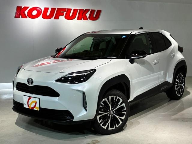 Toyota YARIS CROSS 2026 — фото автомобиля