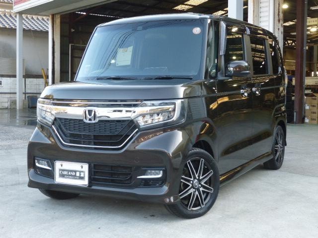 Honda N-BOX CUSTOM 2018 — фото автомобиля 1