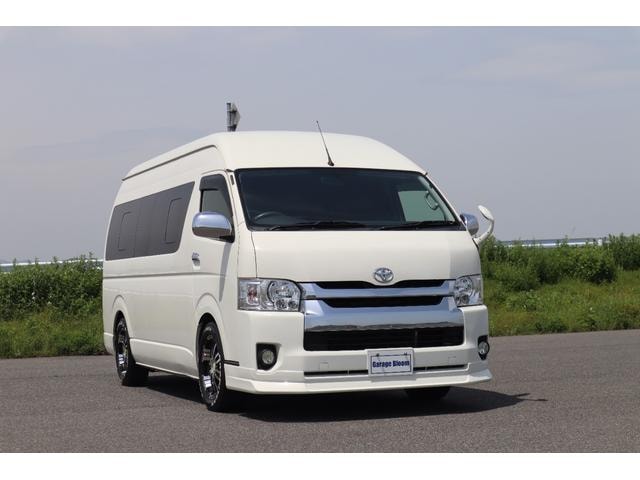 Toyota HIACE COMMUTER 2017 — фото автомобиля