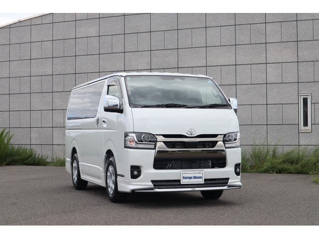 Toyota HIACE VAN 2026 — фото автомобиля