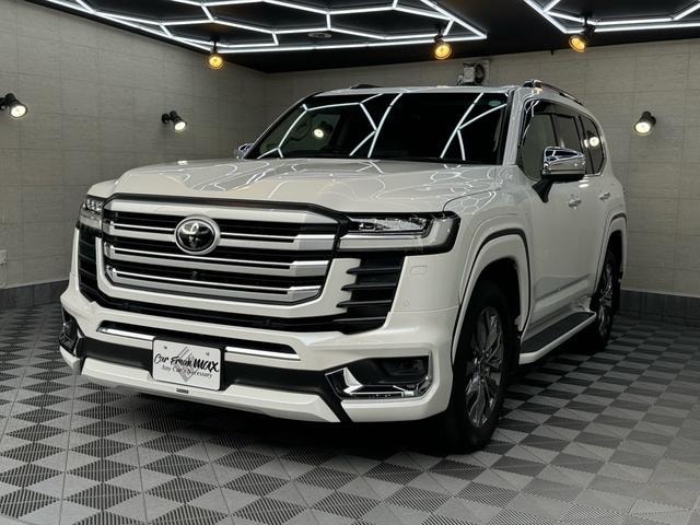 Toyota LAND CRUISER 2023 — фото автомобиля