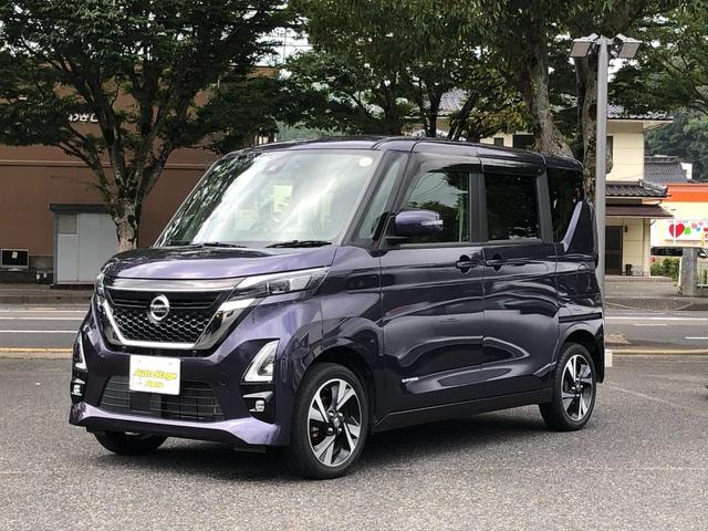 Nissan ROOX 2022 — фото автомобиля 1