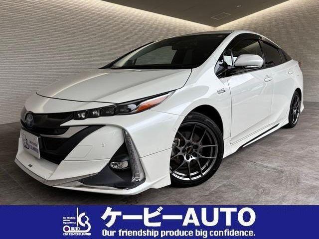 Toyota PRIUS PHV 2020 — фото автомобиля 1