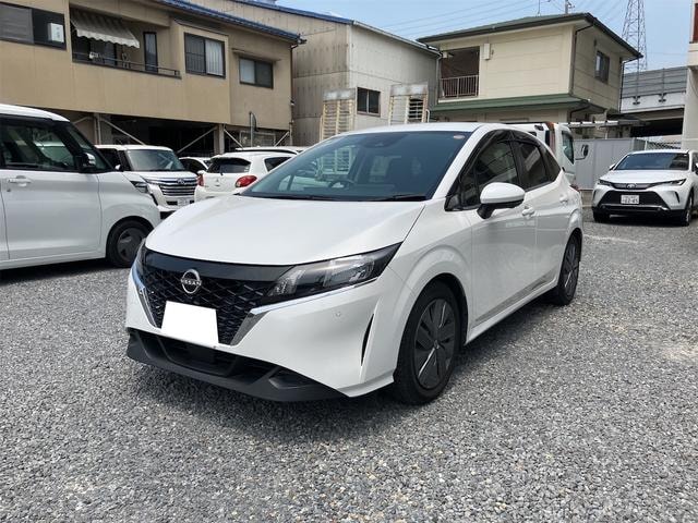 Nissan NOTE 2022 — фото автомобиля 1