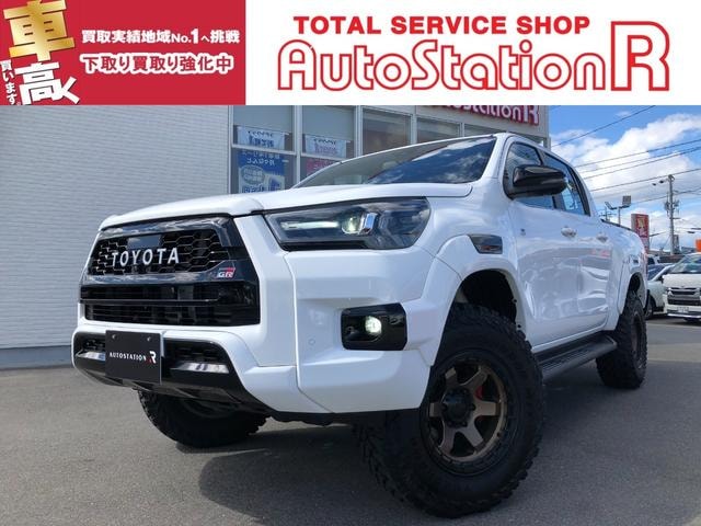 Toyota HILUX 2022 — фото автомобиля